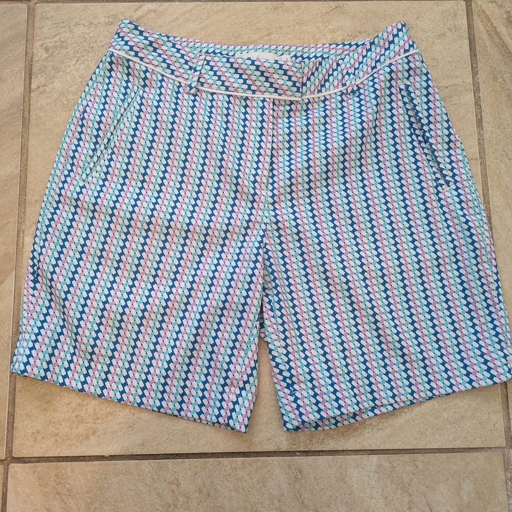 Golf Shorts, Lady Hagen Like new! Patterned Shorts - Blue and White - Picture 2 of 6